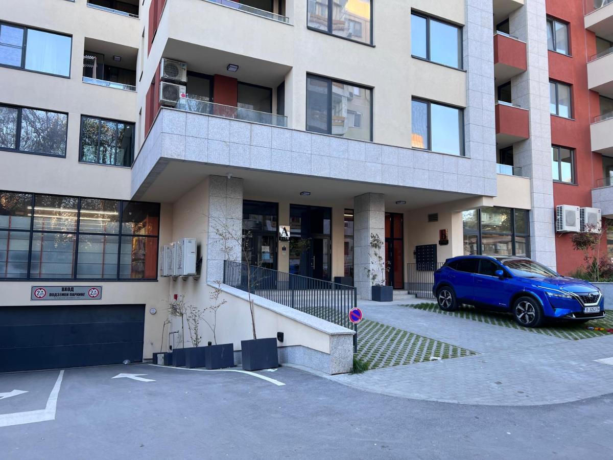 A-Brilliant, New! Spacious & Modern Apartment In Varna Whit Garage Dış mekan fotoğraf