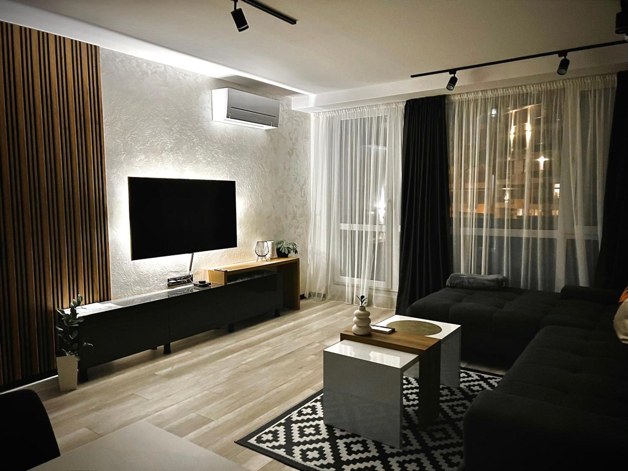 A-Brilliant, New! Spacious & Modern Apartment In Varna Whit Garage Dış mekan fotoğraf